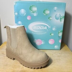 Soda Pilot-S Women's Chelsea Boots‎ Size 6 Beige Tan NIB Lug Sole Combat Ankle